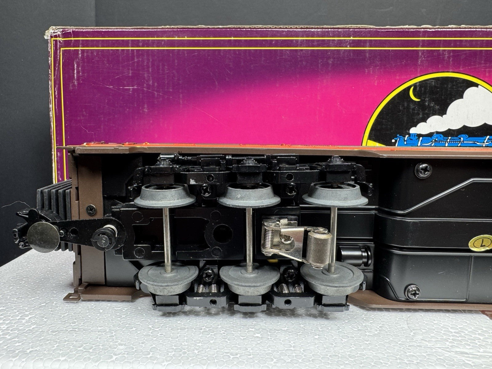 MTH 20-67033 Illinois Central IC 70' full-length vista dome passenger car LNIB11