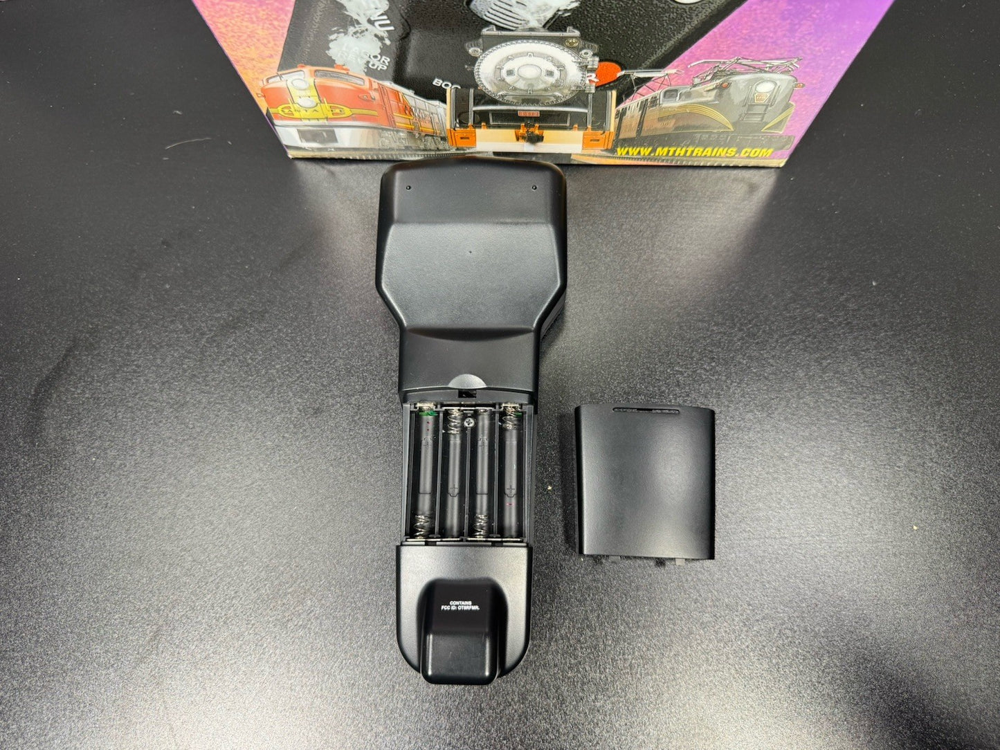MTH 50-1001 DCS TIU and remote system | Rev L TIU | v6.1 software | LNIB9