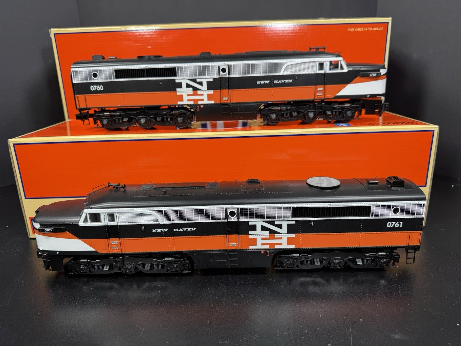 Lionel LEGACY 2133410 New Haven NH Alco PA diesel engine AA set LNIB12