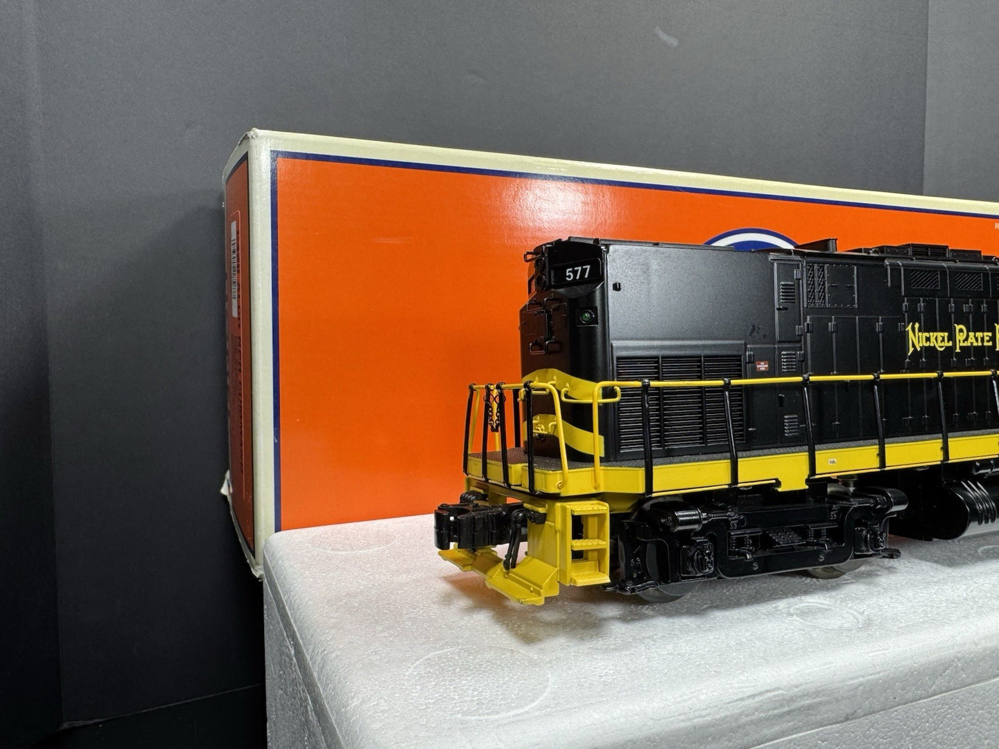 Lionel 6-18587 TMCC Nickel Plate Road NKP C-420 diesel engine #577 LNIB6