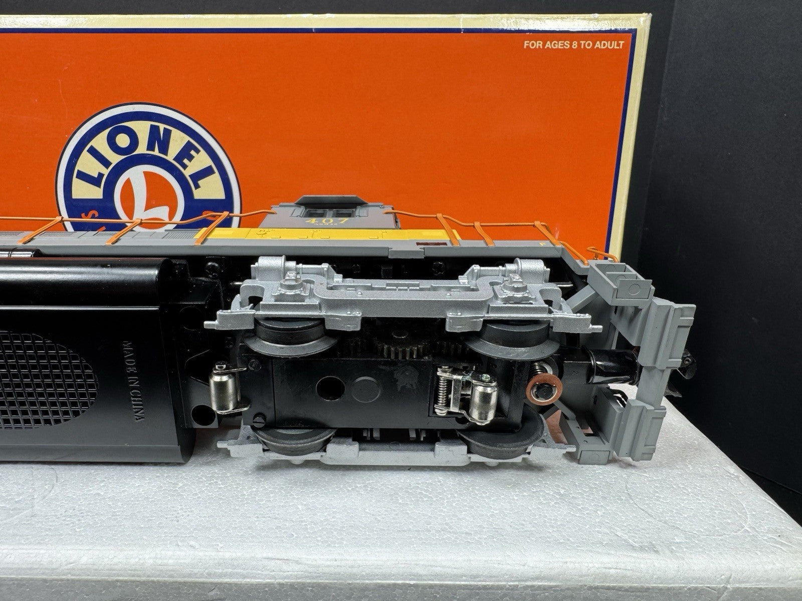 Lionel 6-28218 TMCC Lehigh Valley "Yellow Jacket" C-420 diesel engine #407 LNIB12