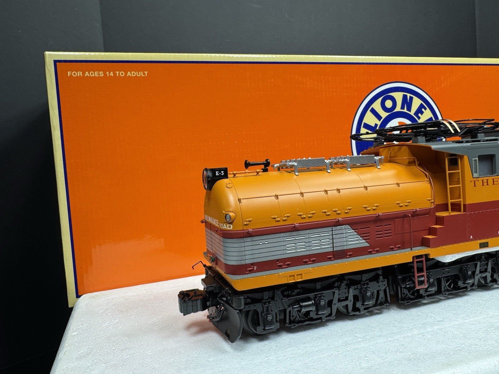 Lionel LEGACY 1933573 Milwaukee Road bipolar electric engine #3 LNIB1