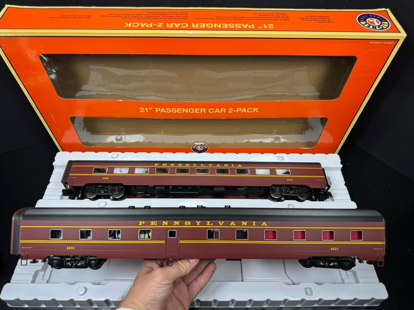 Lionel 6-83002 PRR Broadway Limited 21" StationSounds diner 2-car set LNIB1