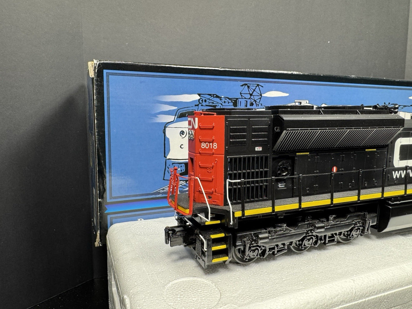 MTH 20-80006B Canadian National CN SD70-M diesel engine #8018 PS2 BCR LNIB5
