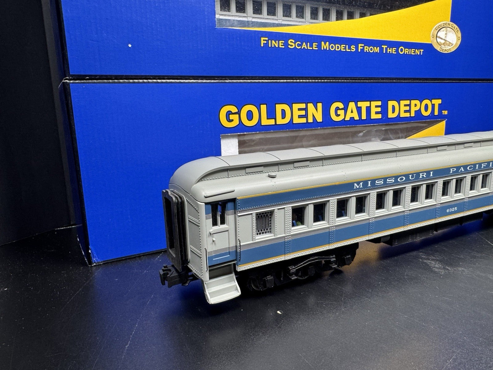 Golden Gate Depot GGD Missouri Pacific MoPac 80' passenger coach 4-car set LNIB2