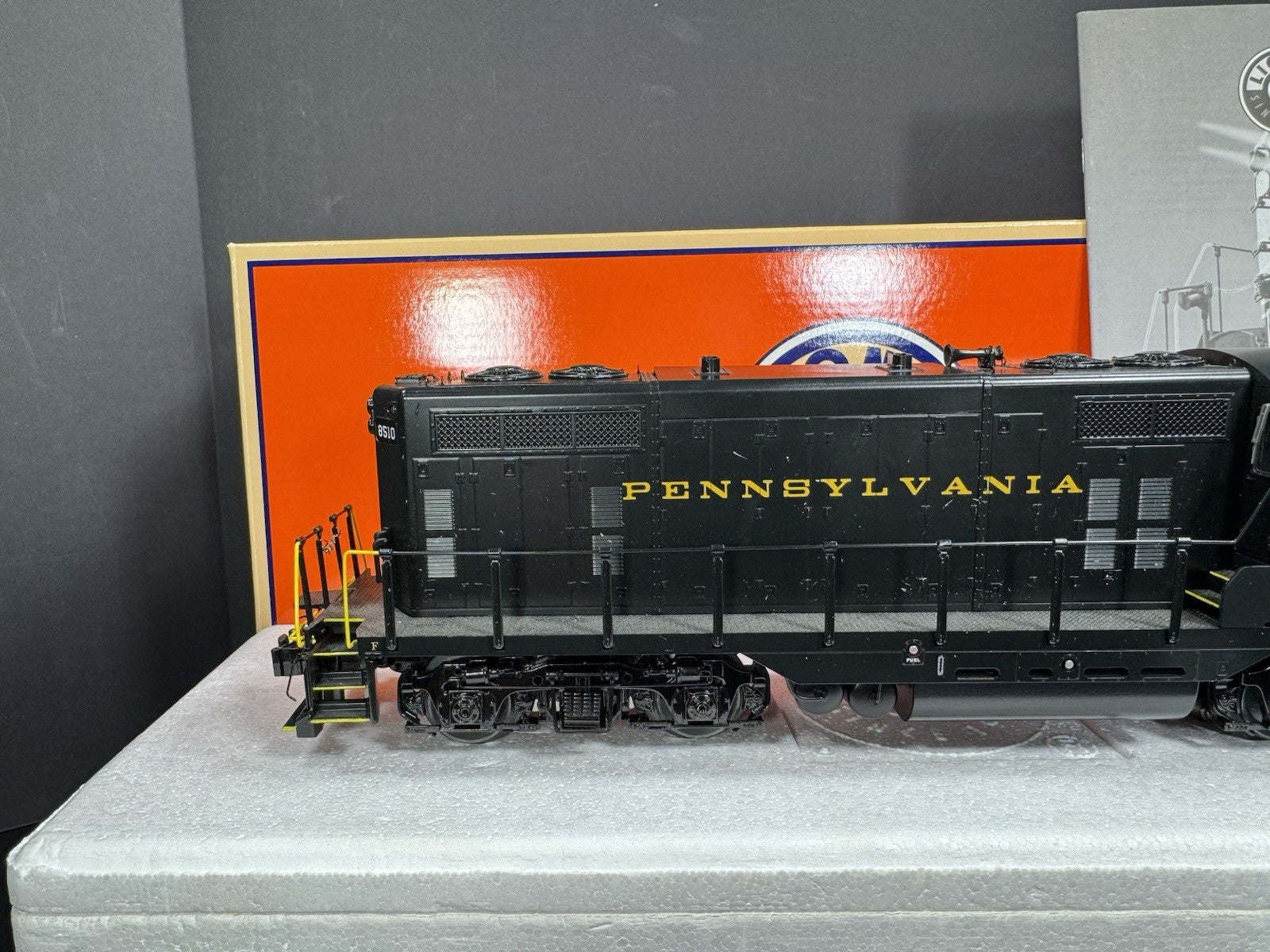 Lionel LEGACY 6-28587 Pennsylvania PR GP-7 diesel engine #8510 EX7