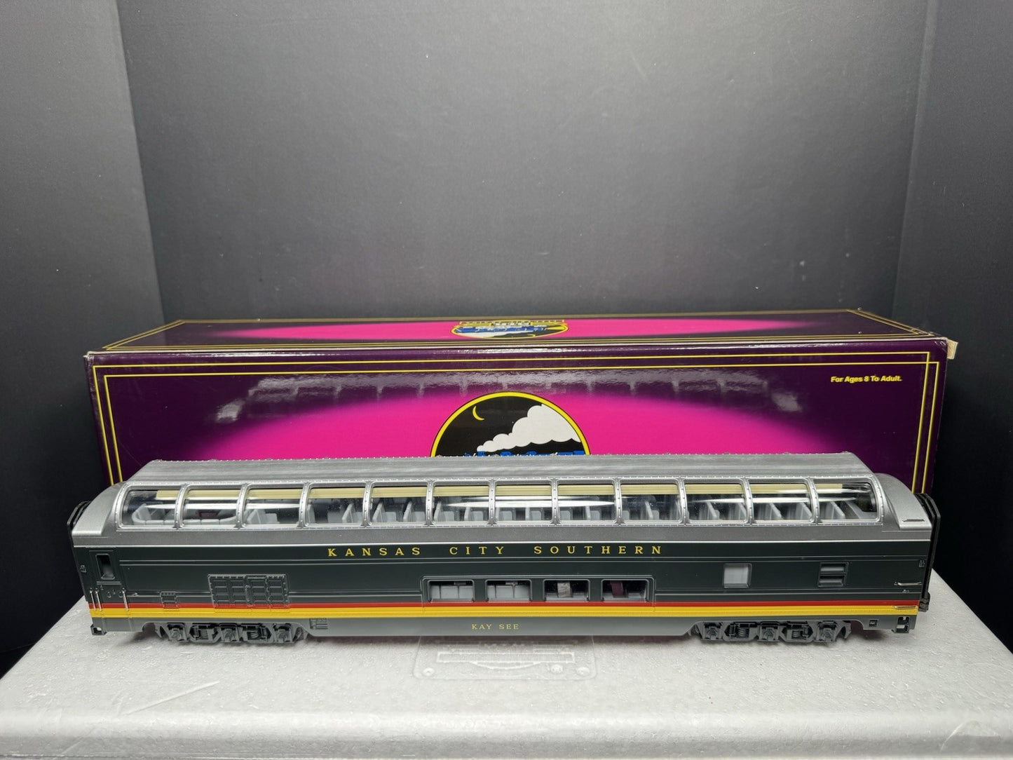 MTH 20-6735 Kansas City Southern KCS 70' full-length vista dome pass car LNIB6