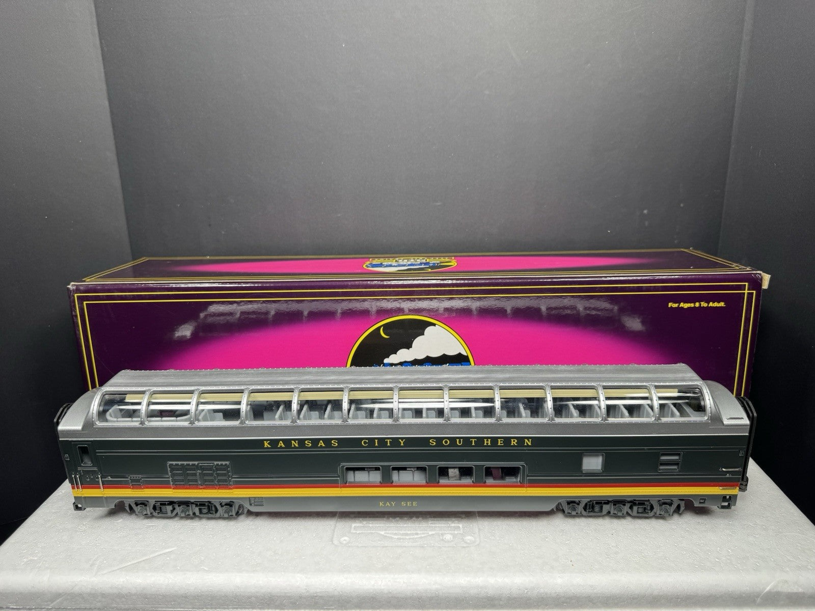 MTH 20-6735 Kansas City Southern KCS 70' full-length vista dome pass car LNIB6