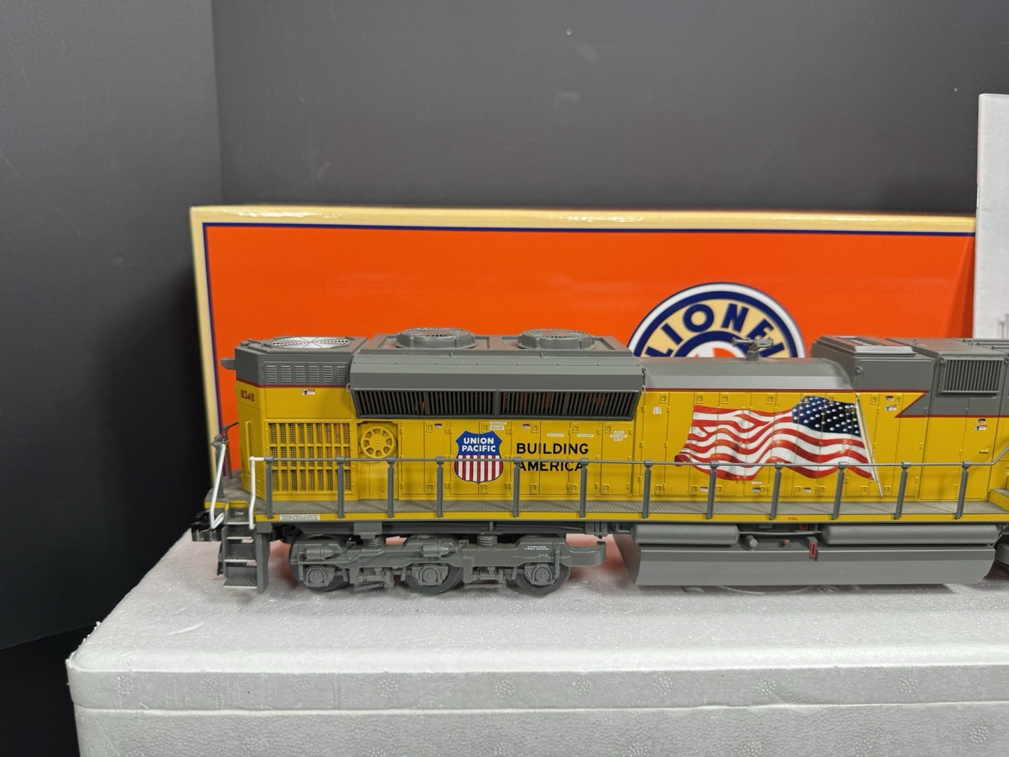 Lionel LEGACY 6-28264 Union Pacific UP flag SD70ACe diesel engine #8348 EX7