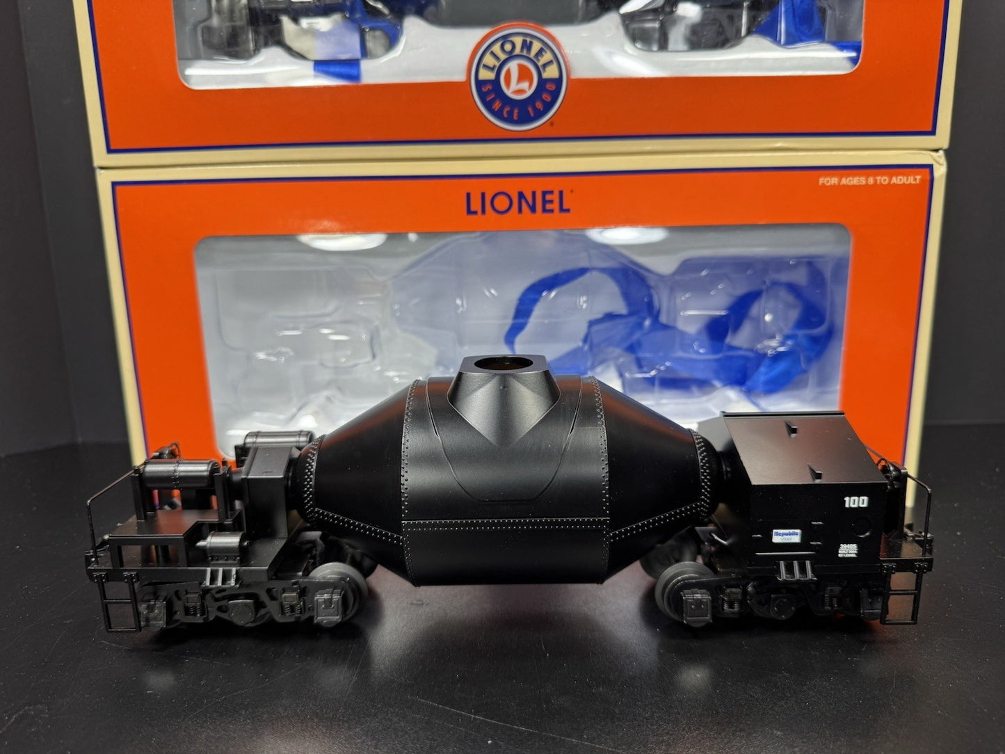 Lionel 6-39404 Republic Steel hot metal car w flickering load 3-pack LNIB1