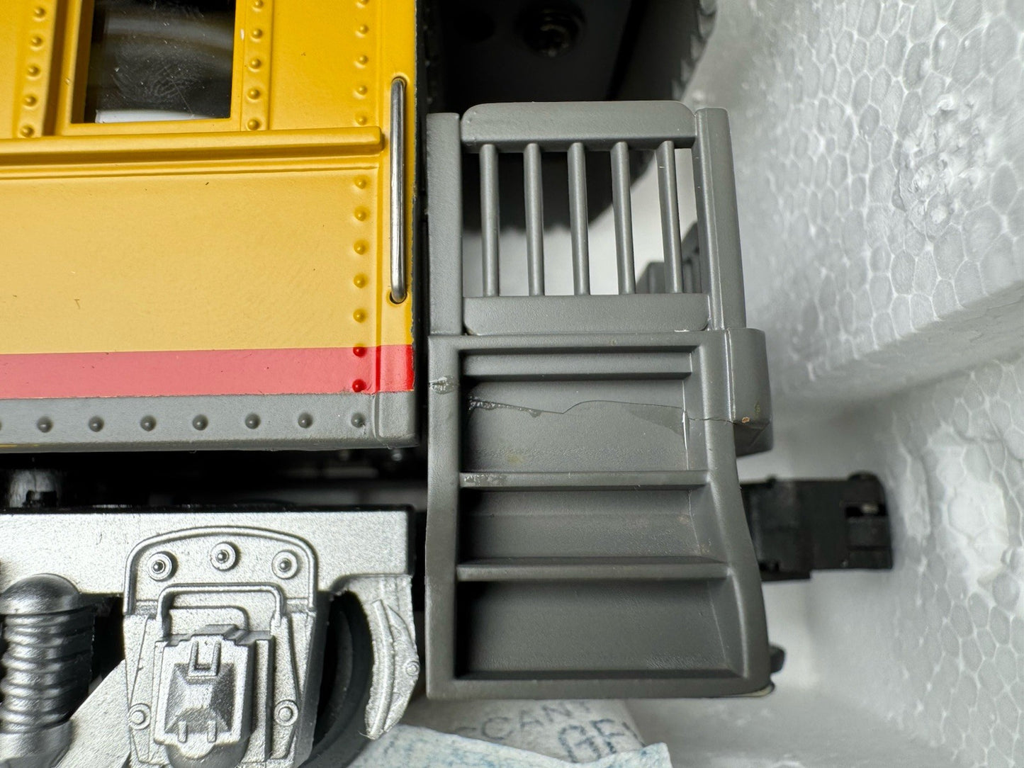 MTH Premier 0-4031 Union Pacific UP 70' Madison passenger 5-car set EX8