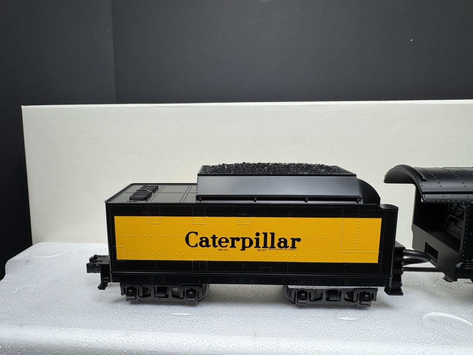 MTH RailKing 30-4180-1E Caterpillar CAT 2-8-0 steam engine #1932 PS2 BCR EX7