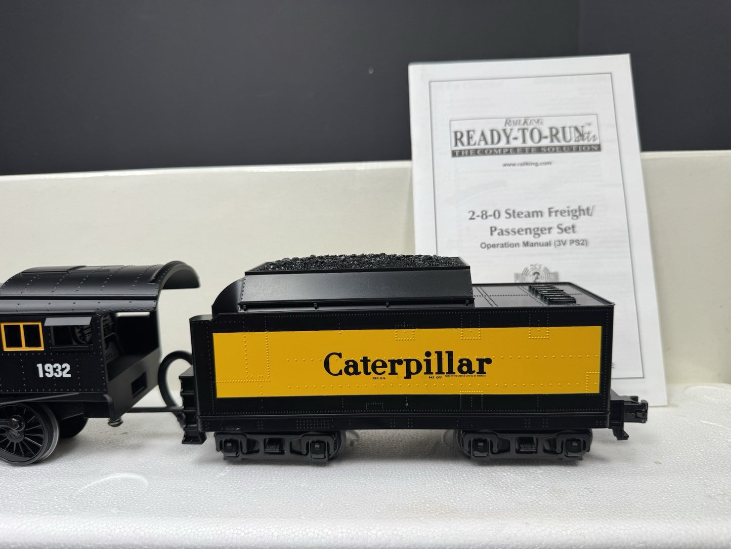 MTH RailKing 30-4180-1E Caterpillar CAT 2-8-0 steam engine #1932 PS2 BCR EX3