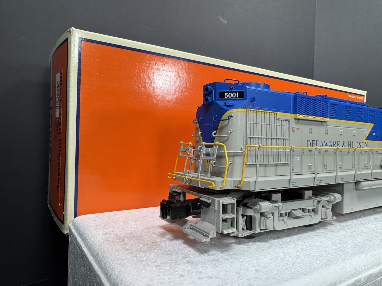 Lionel 6-18596 TMCC Delaware & Hudson D&H RS-11 diesel engine #501 EX4