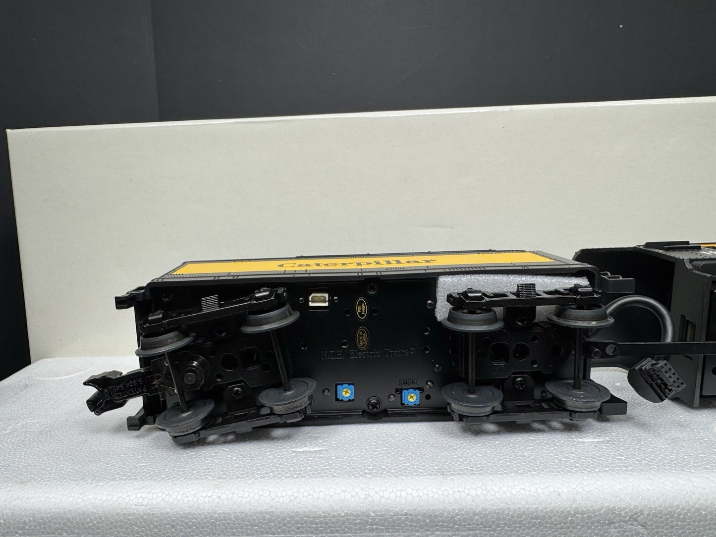 MTH RailKing 30-4180-1E Caterpillar CAT 2-8-0 steam engine #1932 PS2 BCR EX12