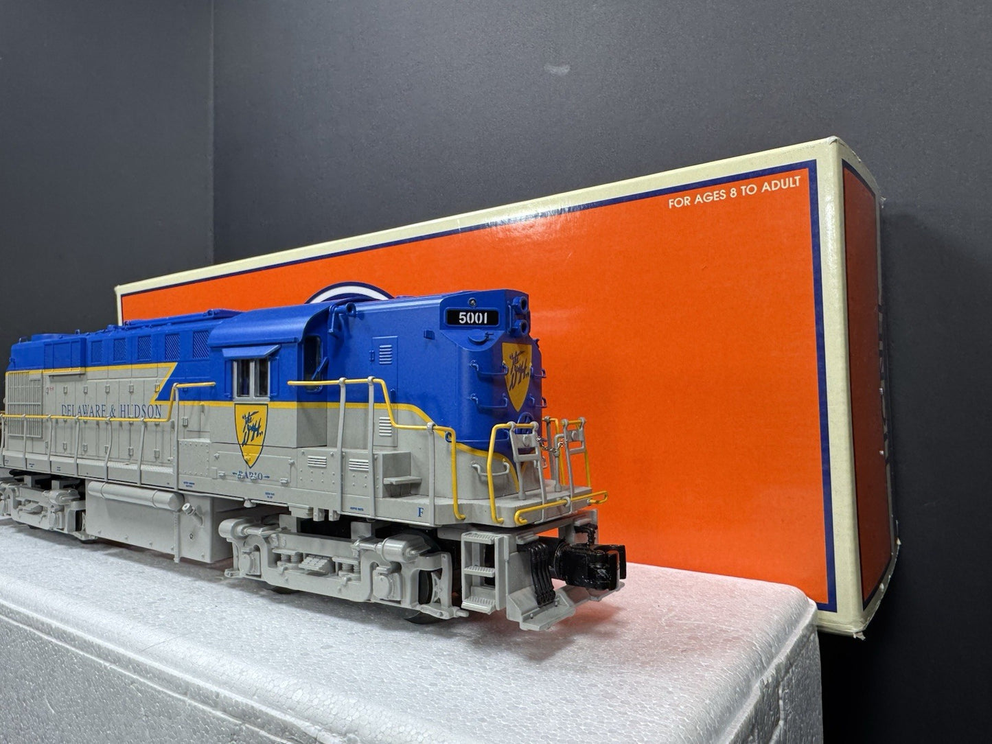 Lionel 6-18596 TMCC Delaware & Hudson D&H RS-11 diesel engine #501 EX1