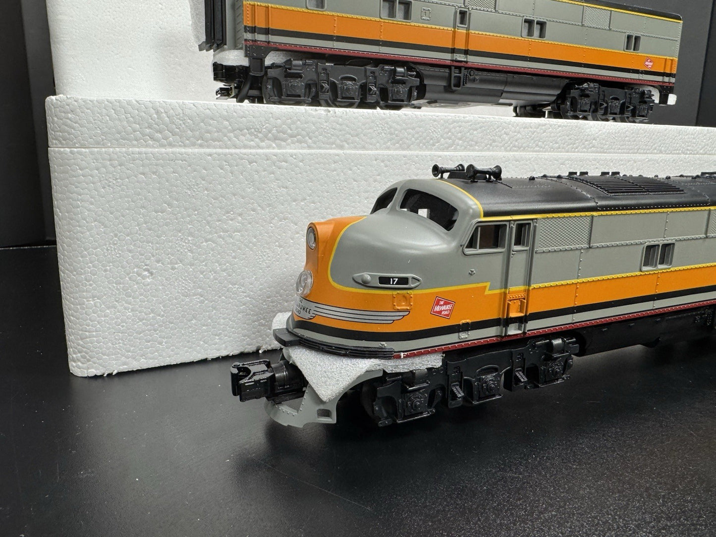 MTH RailKing 30-2488-1 Milwaukee Road E-3 diesel engine ABA set PS 2.0 BCR NIB11