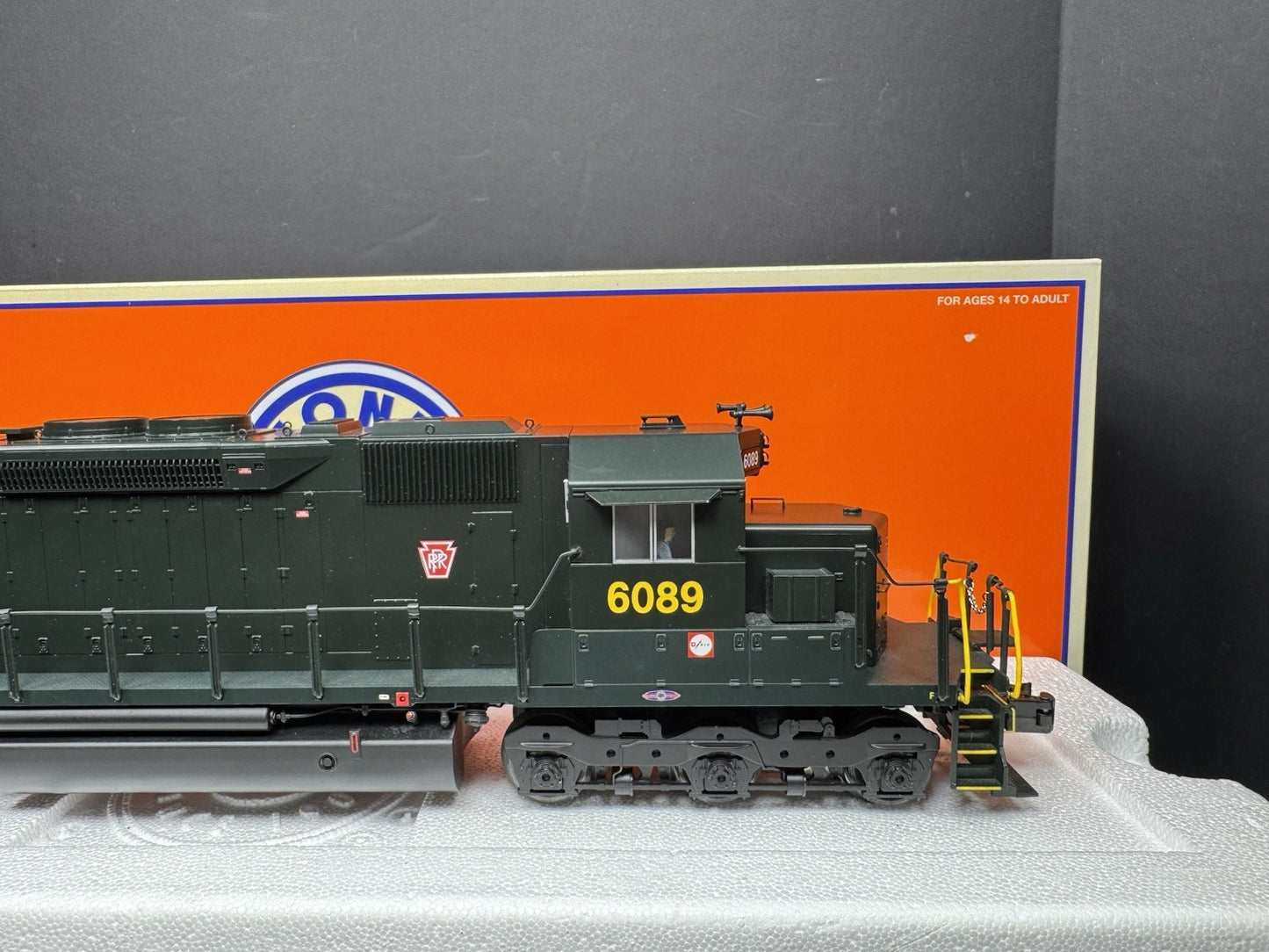Lionel LEGACY 6-84263 Pennsylvania PRR SD40 diesel engine #6089 LNIB8