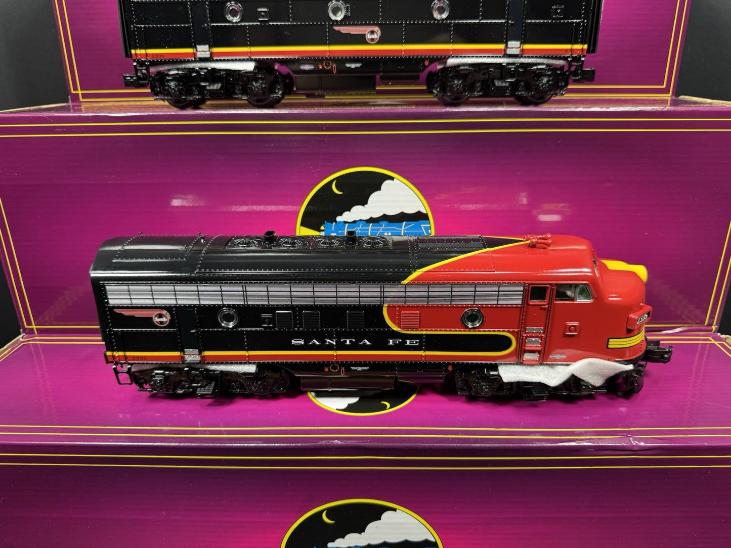 MTH 20-21601-1 Santa Fe Black Bonnet F-3 diesel engine ABA set #2334 #2335 NIB4