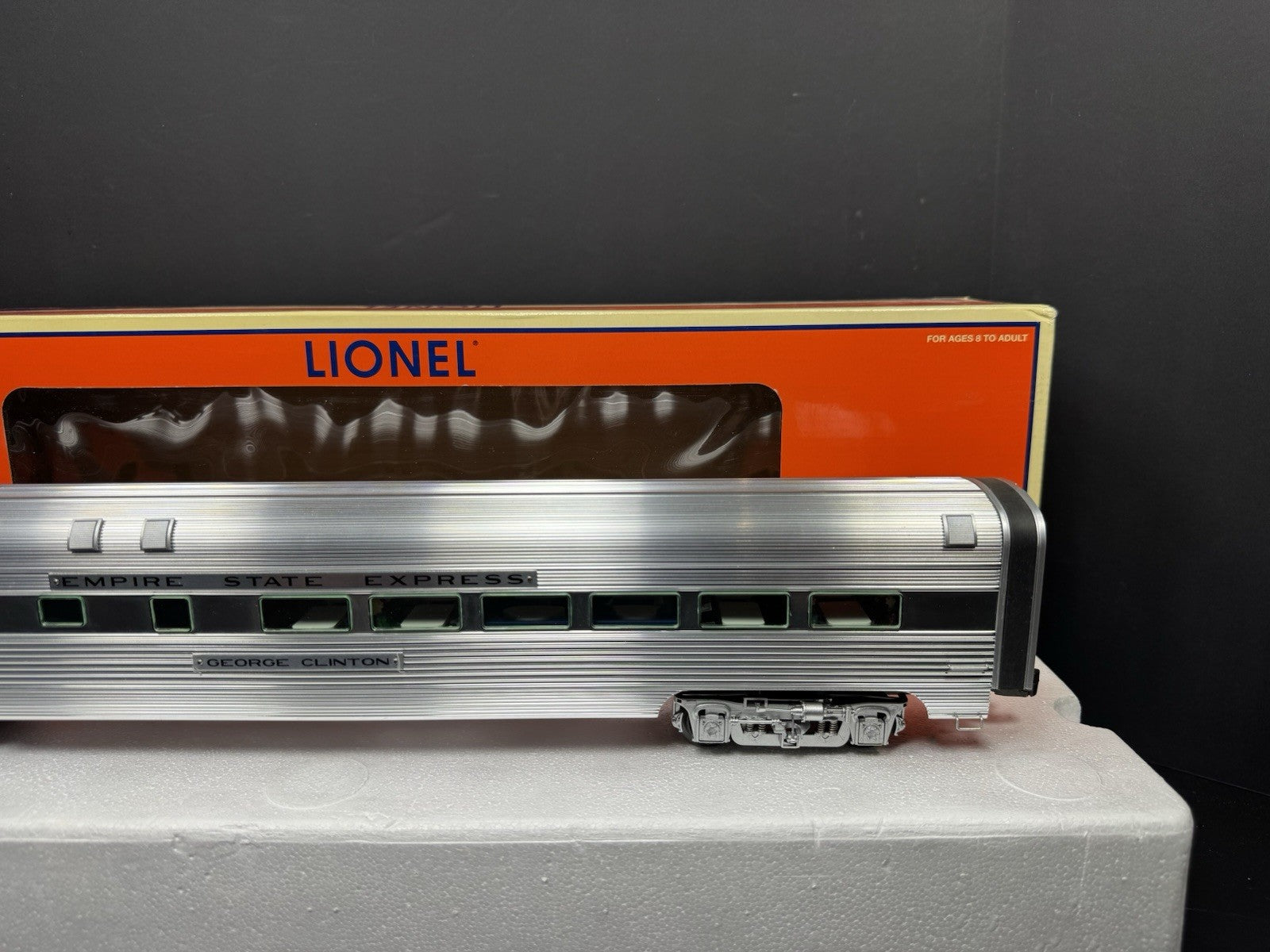 Lionel 6-29181 NYC Empire State Express 18" StationSounds diner car LNIB8