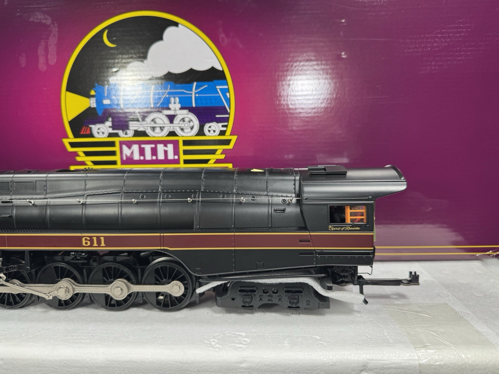 MTH 20-3947-1 Norfolk & Western N&W 4-8-4 J-class steam engine #611 PS3 LNIB3