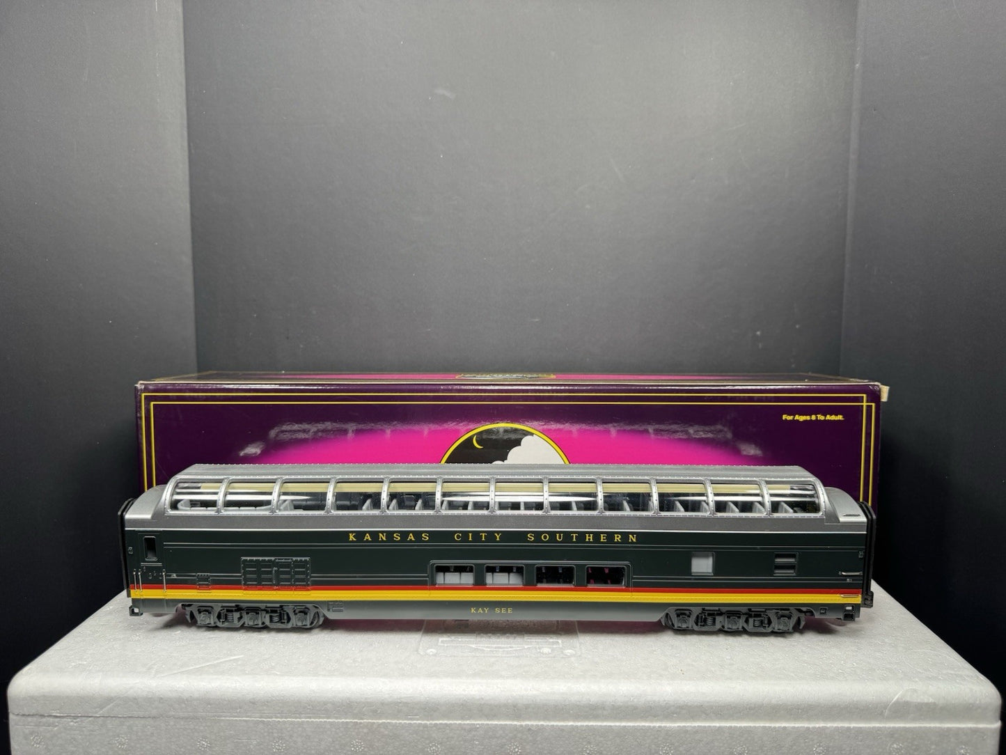 MTH 20-6735 Kansas City Southern KCS 70' full-length vista dome pass car LNIB4