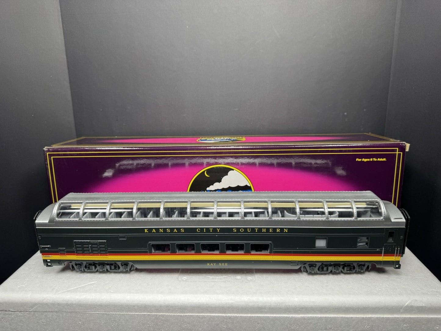 MTH 20-6735 Kansas City Southern KCS 70' full-length vista dome pass car LNIB2
