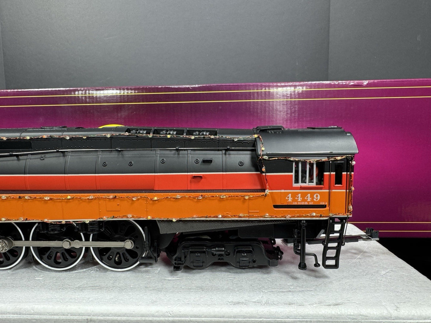 MTH 20-3758-1 SP daylight GS-4 steam engine w Christmas LED lights #4449 PS3 LN3