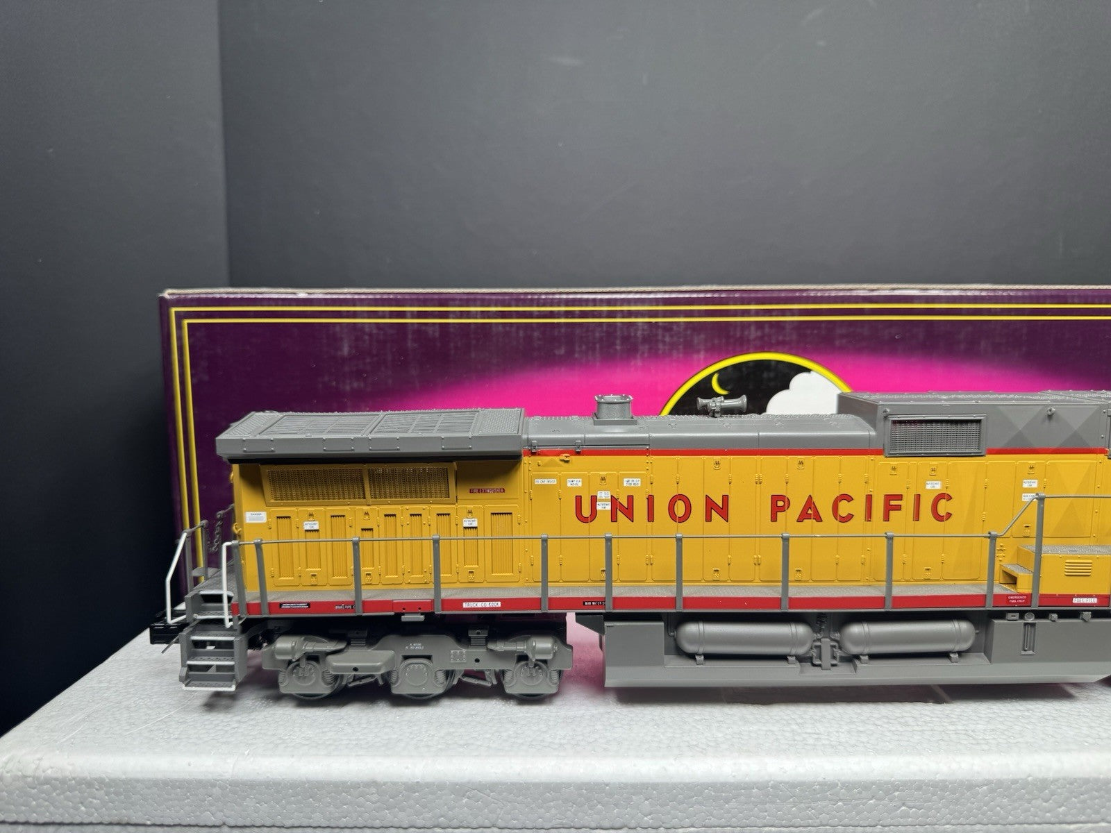 MTH 20-2270-1 Union Pacific UP Dash-9 diesel engine #9737 PS2 BCR LNIB7