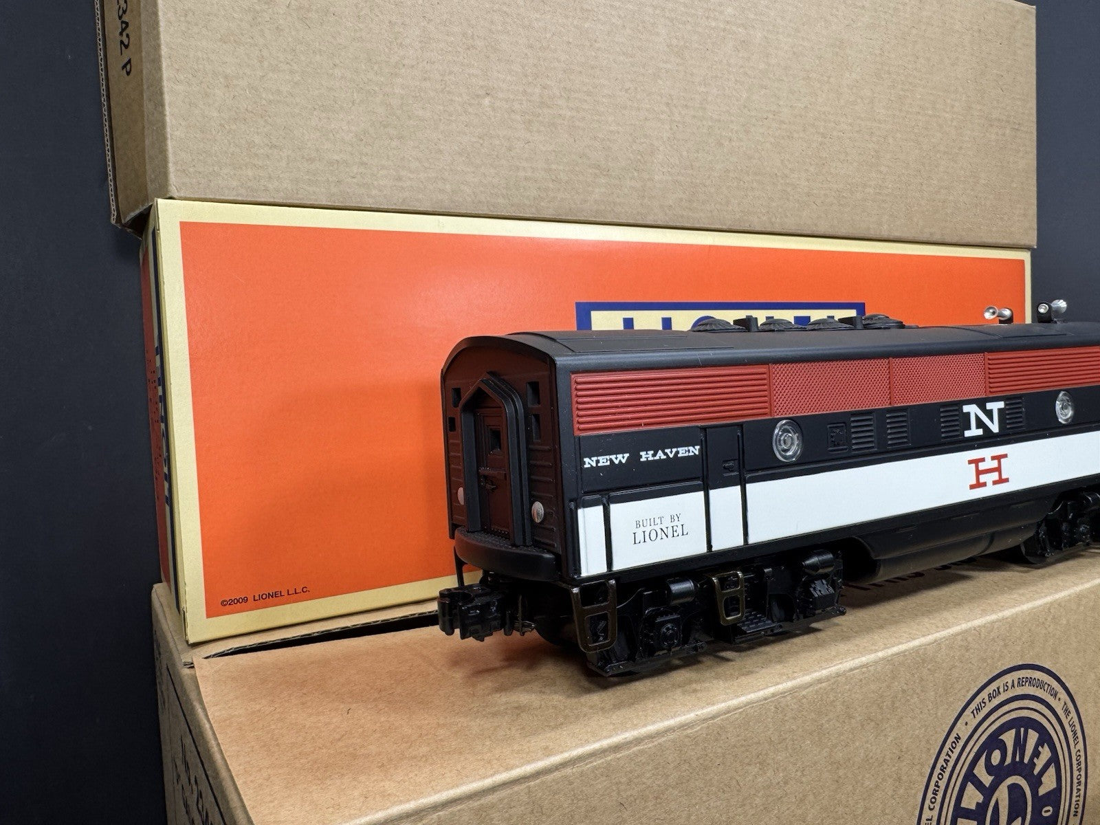 Lionel 6-34559 Archive McGinnis New Haven F-3 diesel AA set #2342 LNIB10