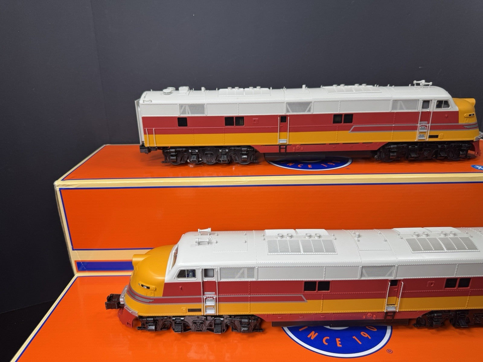 Lionel LEGACY 6-84659 Milwaukee Road E6 diesel engine AA set #15A #15B LNIB6