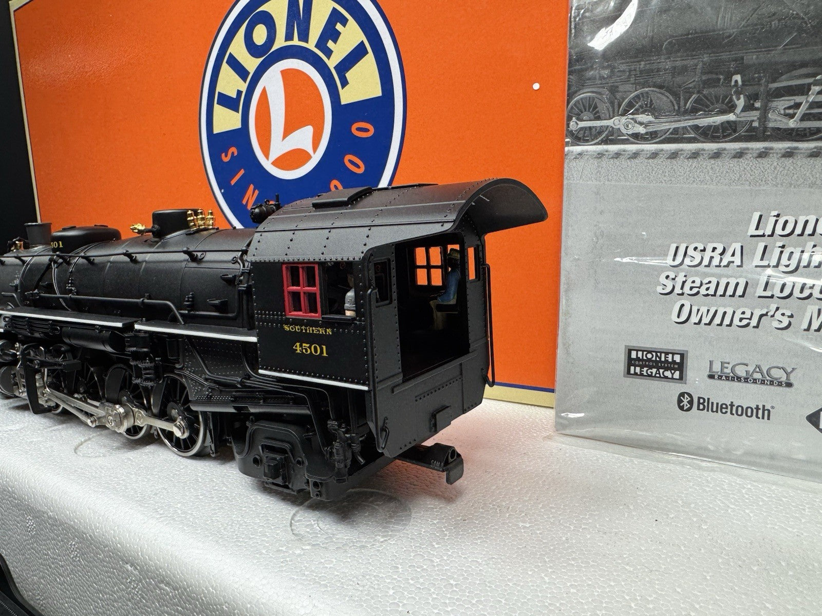 Lionel LEGACY 2131370 Southern USRA Light Mikado 2-8-2 steam engine #4501 LNIB3