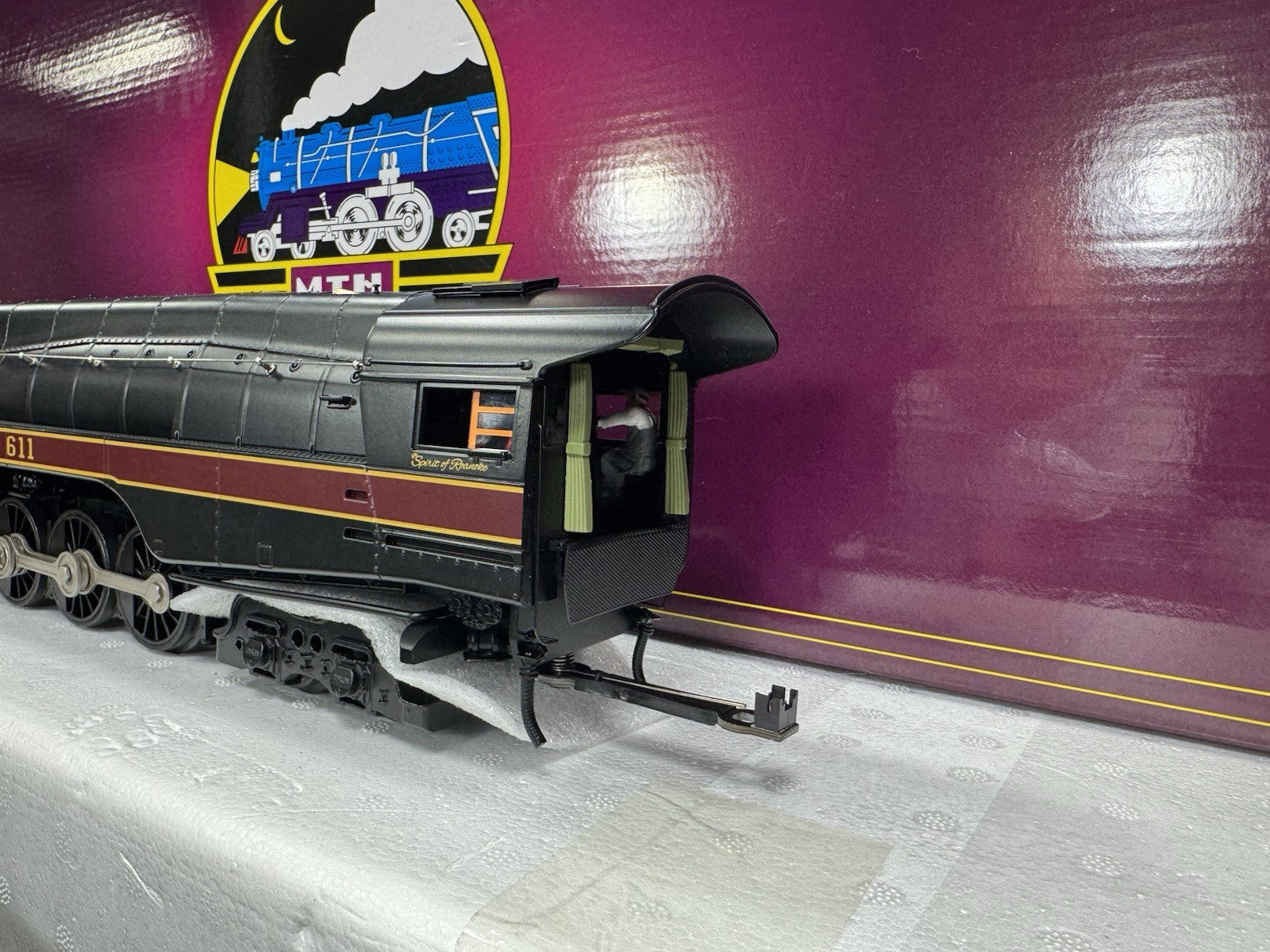 MTH 20-3947-1 Norfolk & Western N&W 4-8-4 J-class steam engine #611 PS3 LNIB4