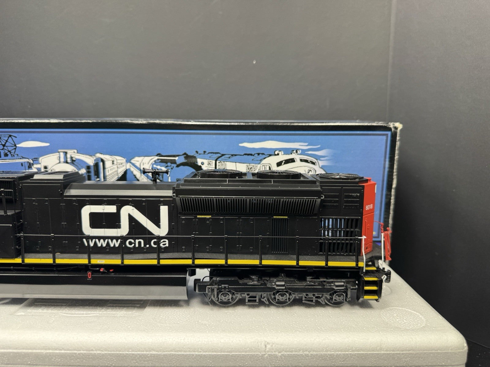 MTH 20-80006B Canadian National CN SD70-M diesel engine #8018 PS2 BCR LNIB3