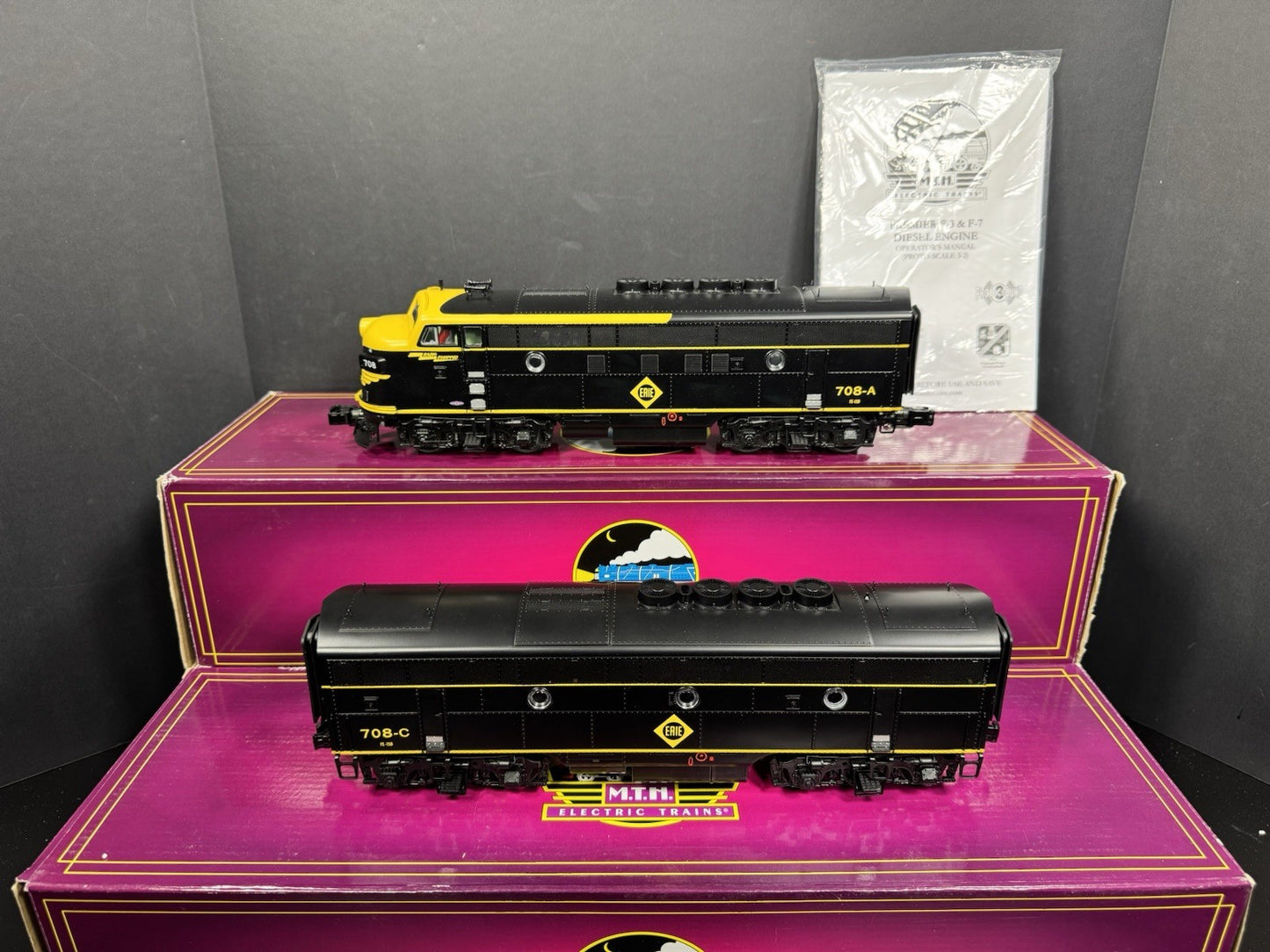 MTH 20-21459-1 & 20-21460-3 Erie F-3 diesel engine AB set #708 PS3 LNIB0