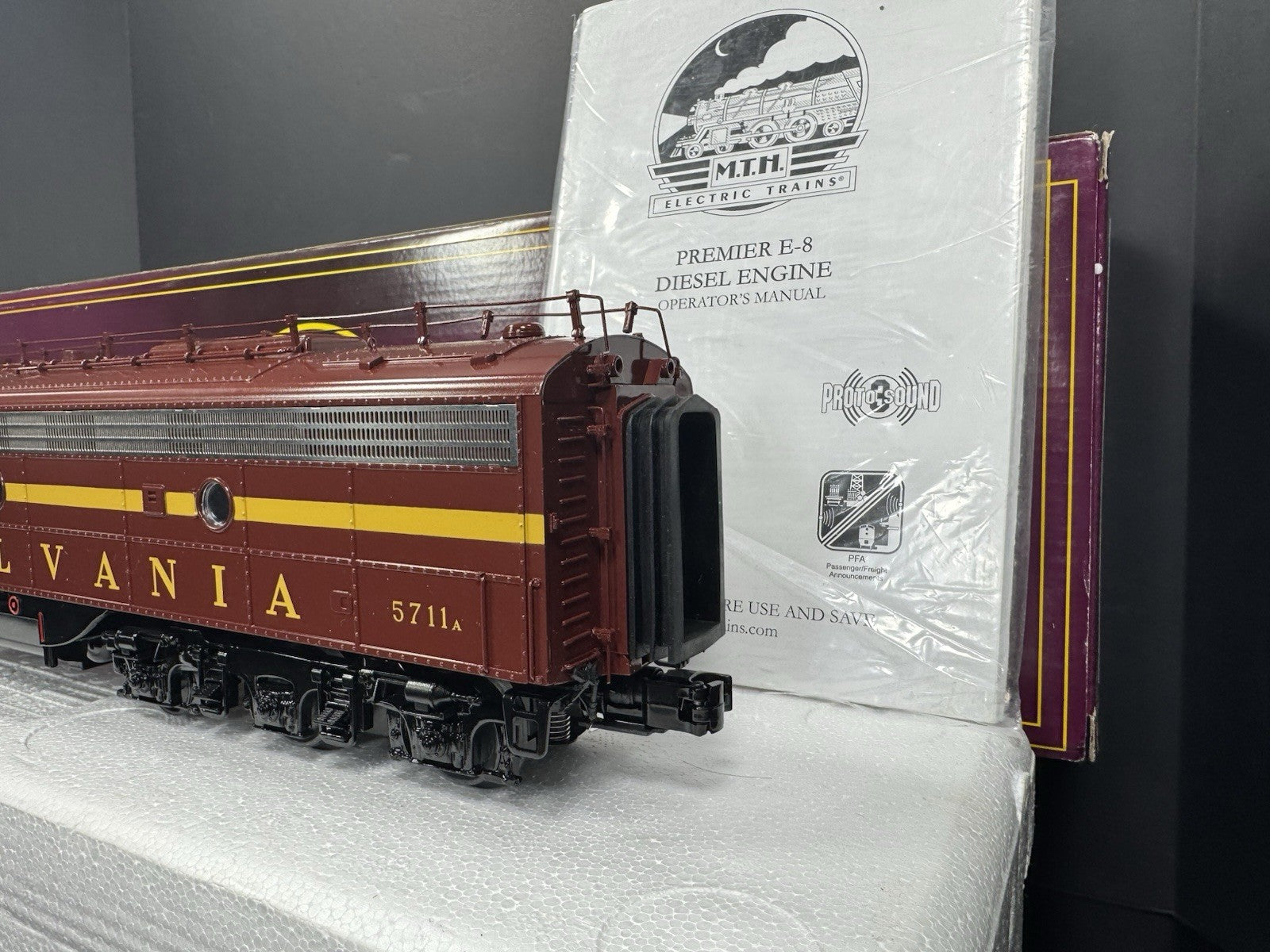 MTH 20212541 Pennsylvania PRR E8 diesel engine #5711 PS3 EX4