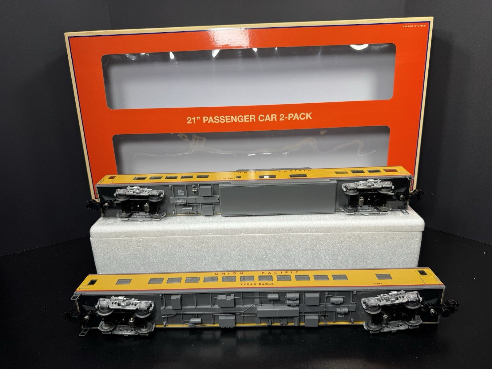 Lionel 1927050 Union Pacific UP 21" excursion 2-car expansion set LNIB10
