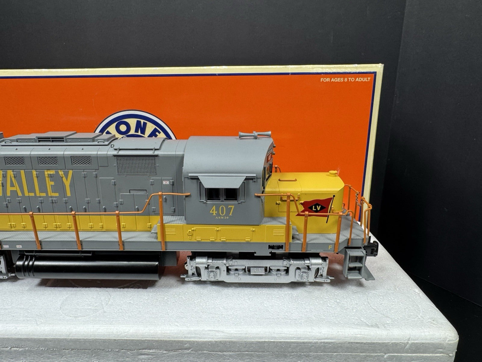 Lionel 6-28218 TMCC Lehigh Valley "Yellow Jacket" C-420 diesel engine #407 LNIB8