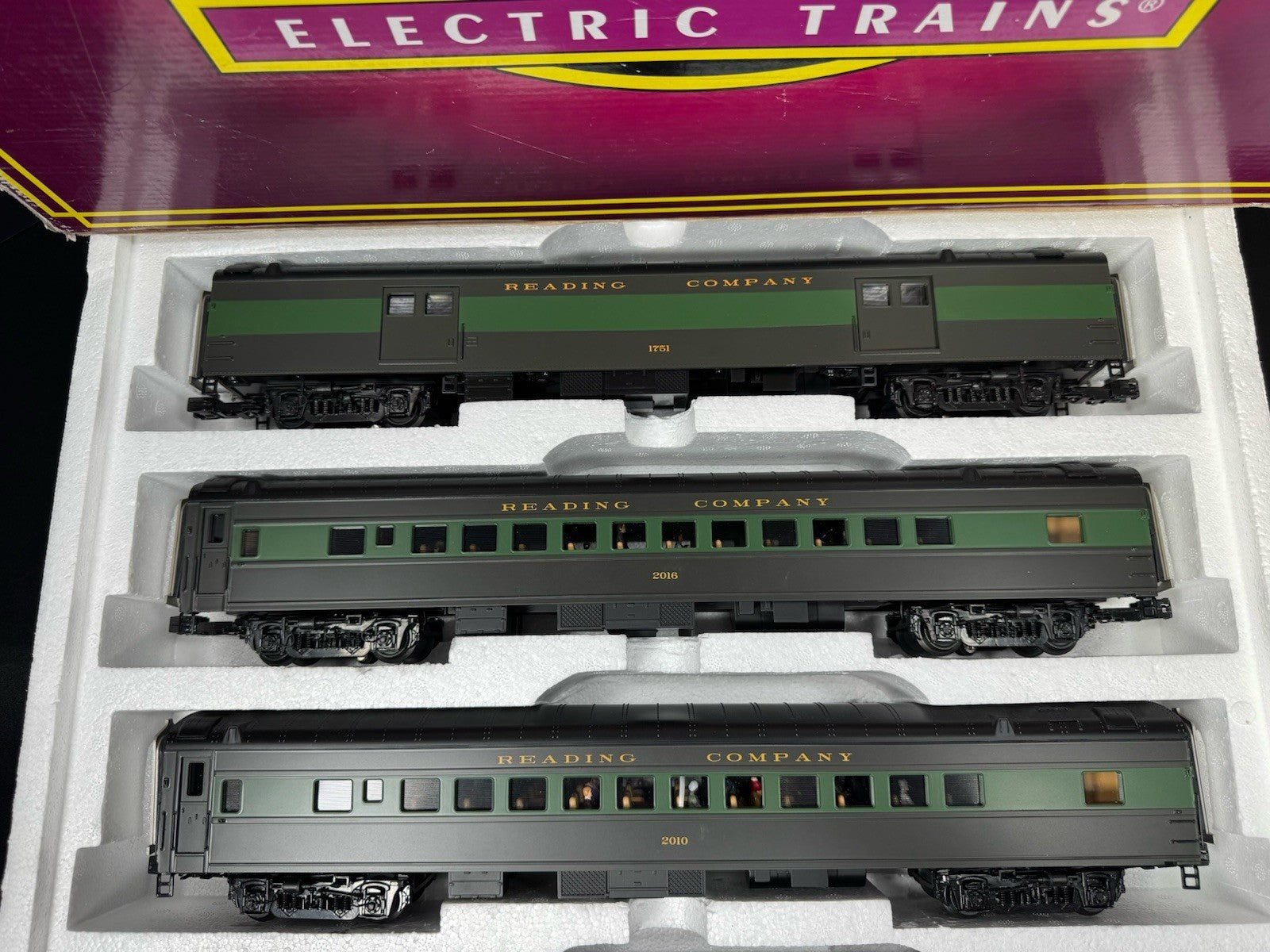 MTH 20-65266 Reading RDG 70' streamlined passenger 5-car set LNIB1