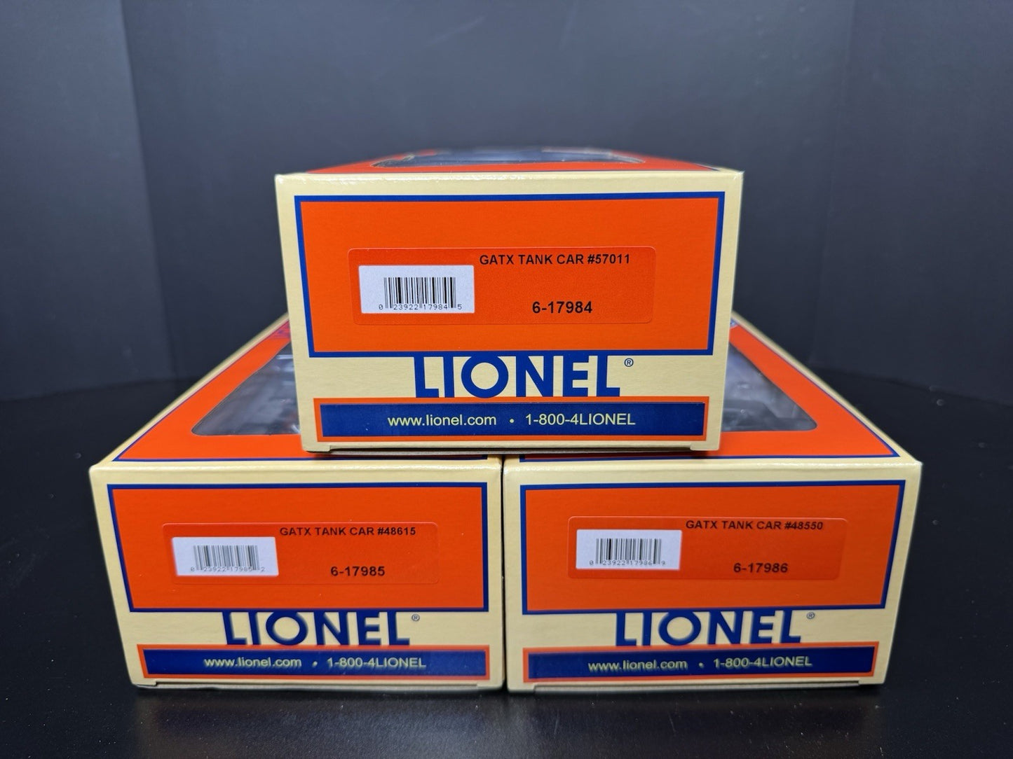 Lionel 6-17983 GATX Tank Train intermediate tanker car 3-pack NIB3