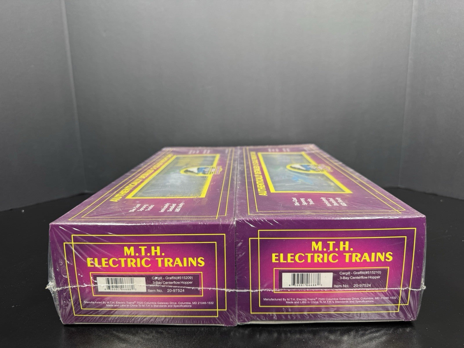 MTH 20-97524 Cargill 3-bay centerflow hopper car with graffiti 2-pack NIB5