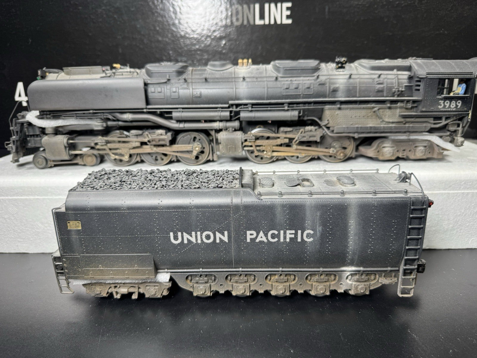 Lionel VISIONLINE 6-11220 Union Pacific 4-6-6-4 Challenger steam engine #3989 LN5