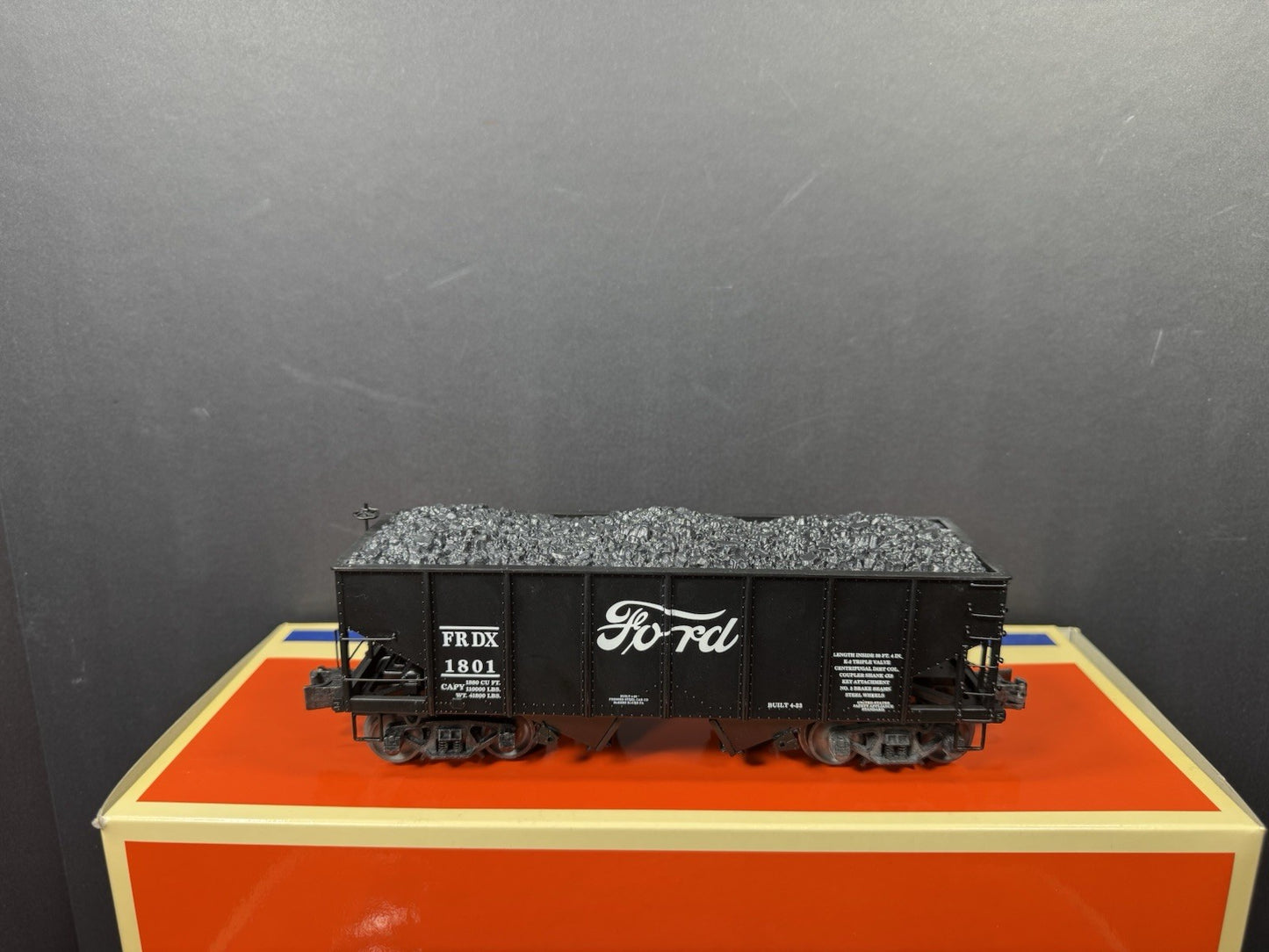 Lionel 2026950 Ford 2-bay hopper car with coal load 3-pack LNIB4