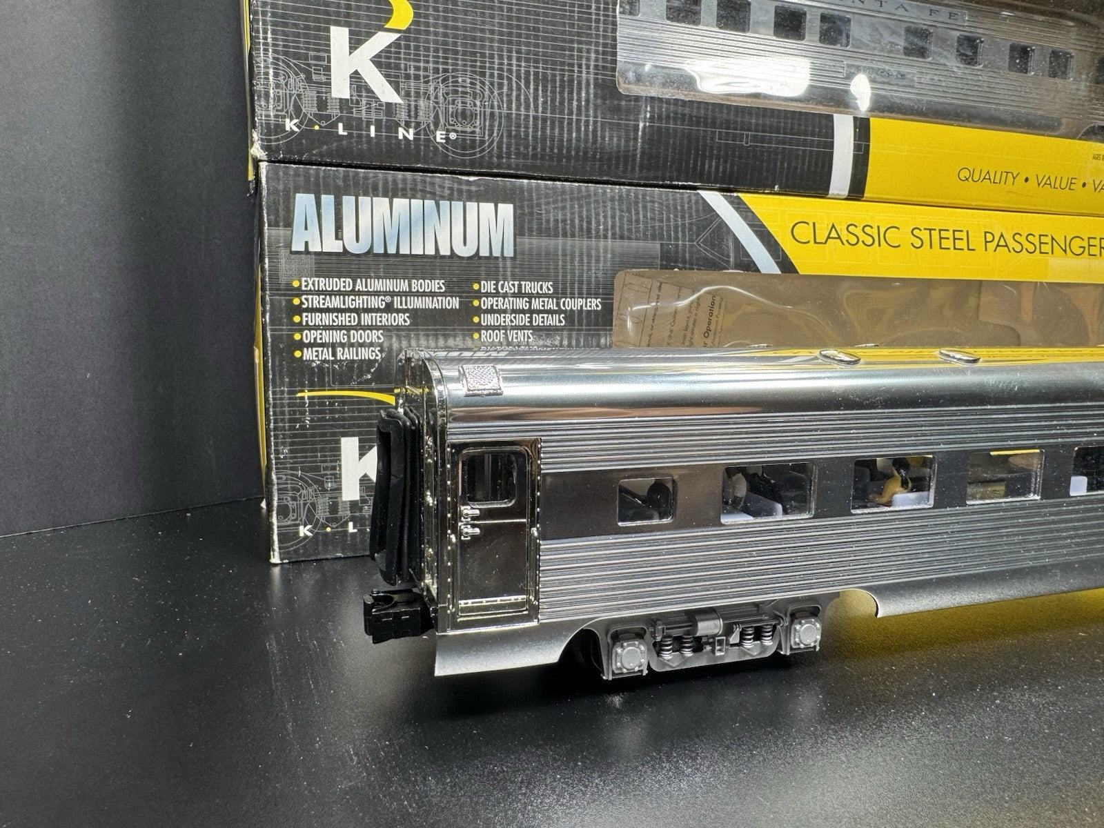 K-Line K-4630P Santa Fe Super Chief 21" aluminum passenger 4-car set LNIB1