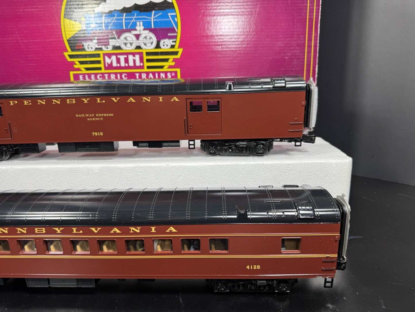 MTH 2064097 Pennsylvania PRR 70' baggage coach passenger 2car set LNIB8