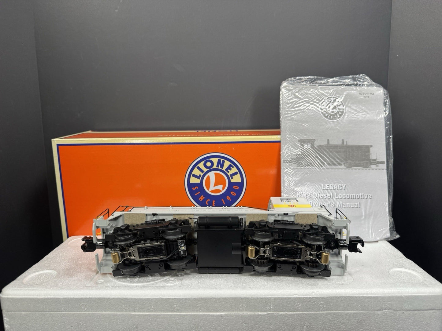 Lionel LEGACY 6-83387 New York Ontario & Western NW2 diesel engine #116 LNIB8