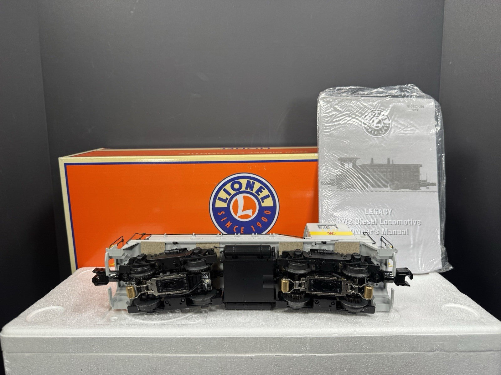 Lionel LEGACY 6-83387 New York Ontario & Western NW2 diesel engine #116 LNIB8